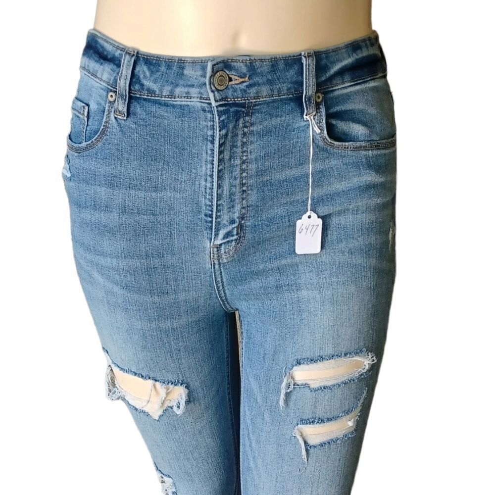 647739......Eunina Skinny Jeans Size 13,  W30" 26"Inseam  11"Rise