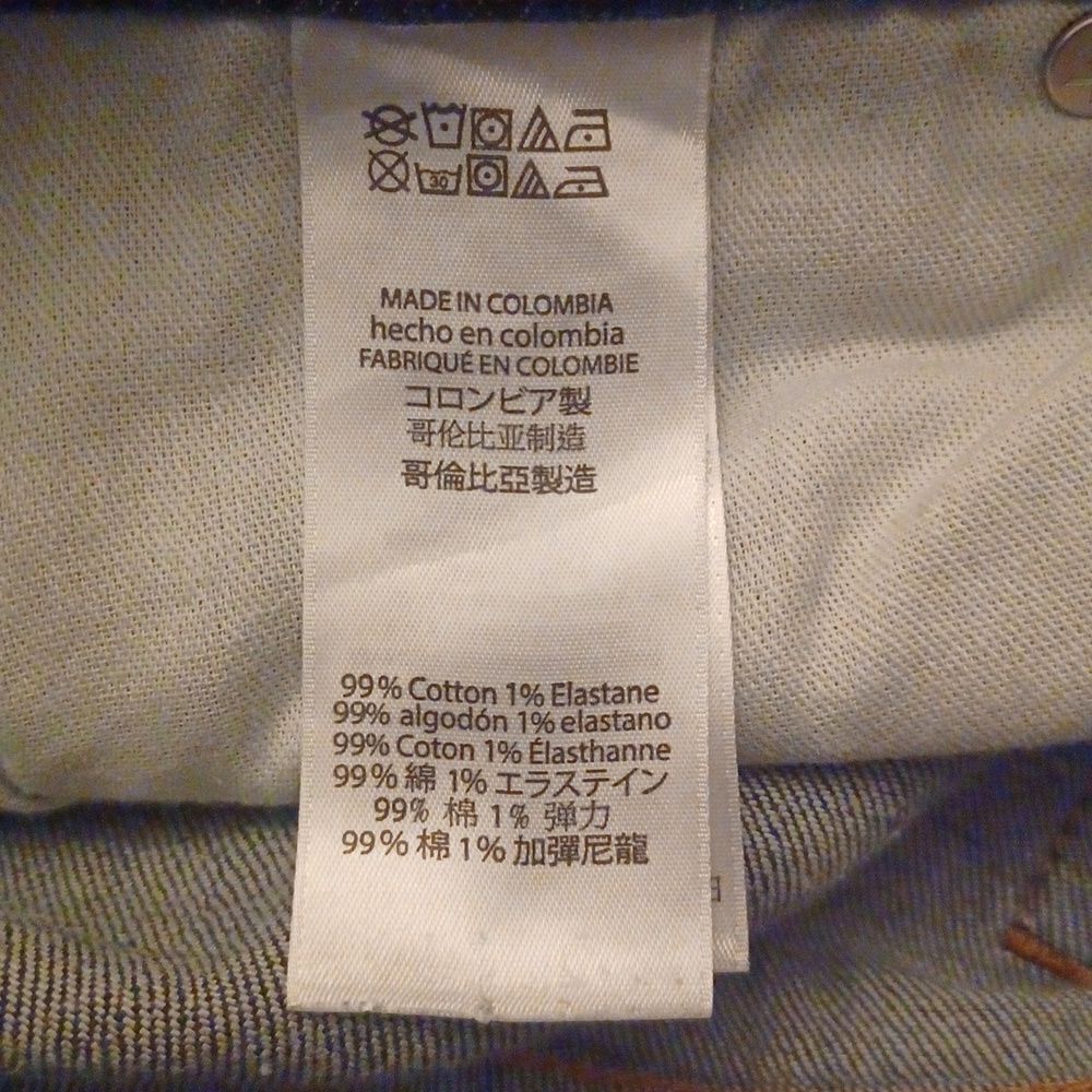 638224....Michael Kors Straight leg Jeans Size 36/30,  10"Rise