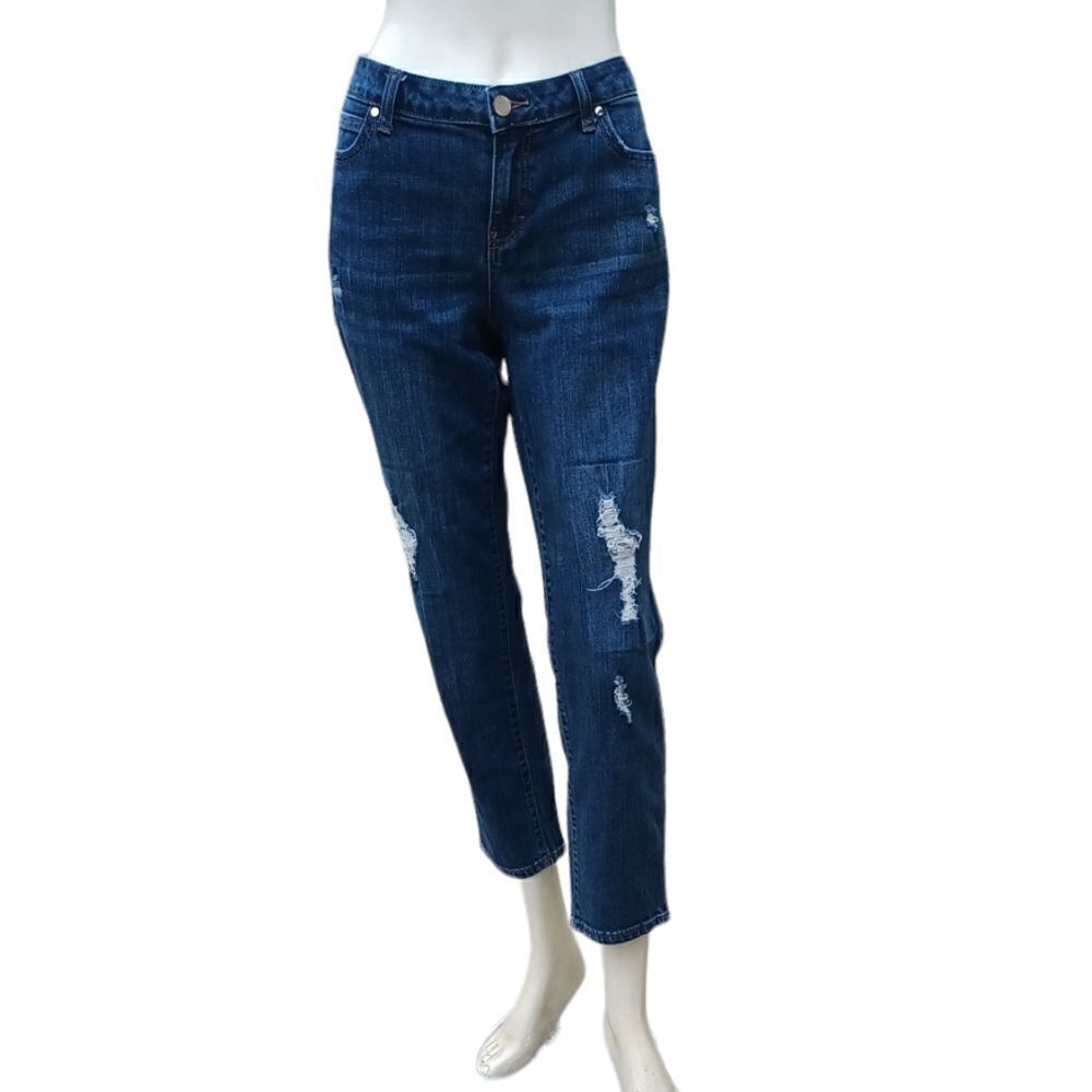 647439....JLO Jennifer Lopez Ankle Crop Jeans Size 6, W30" 25 1/2"Inseam  8"Rise