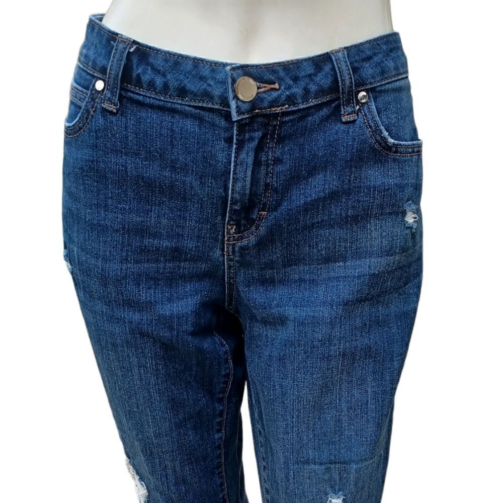 647439....JLO Jennifer Lopez Ankle Crop Jeans Size 6, W30" 25 1/2"Inseam  8"Rise