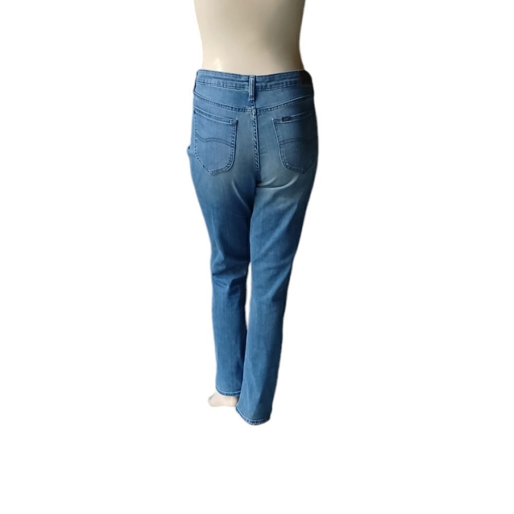 410018.....Lee Straight leg Jeans Size 16L, W36" 30"Inseam 11"Rise