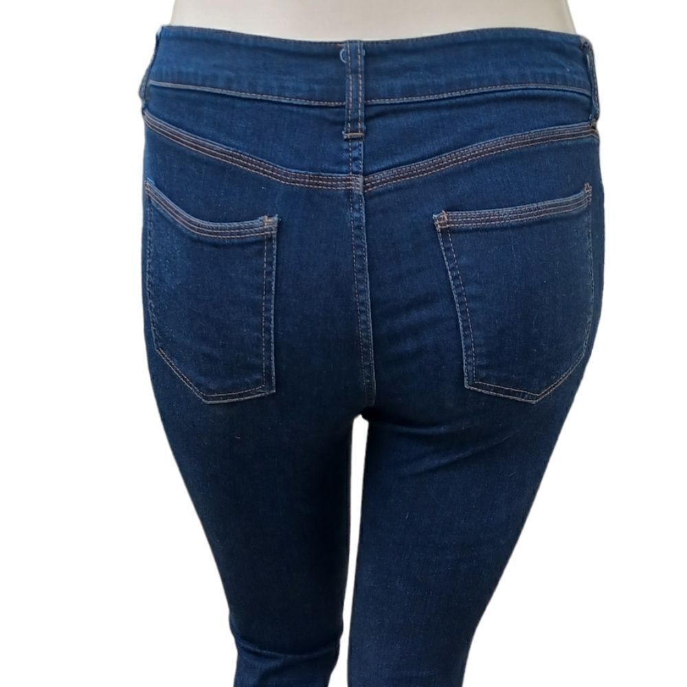 64953....St John's Bay Capri Jeans Size 10P, W30" 20"Inseam 9"Rise