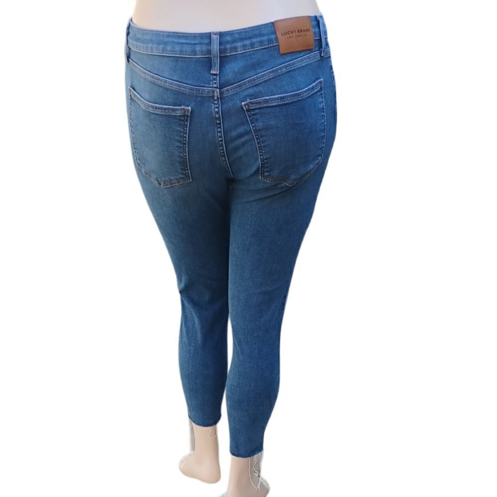 638919...Lucky Brand Skinny Jeans Size 14/32, 9"Rise