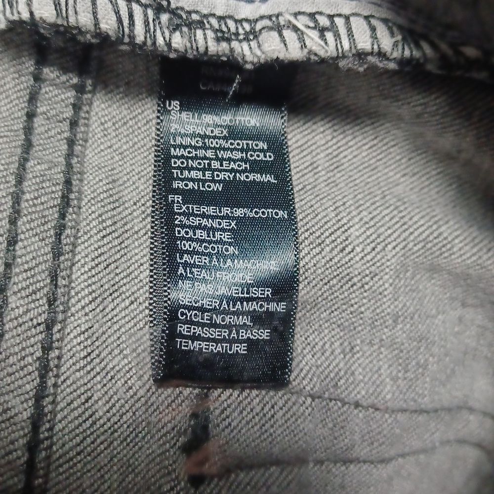 648539....Forever Twentyone Straight Leg Jeans Size 29