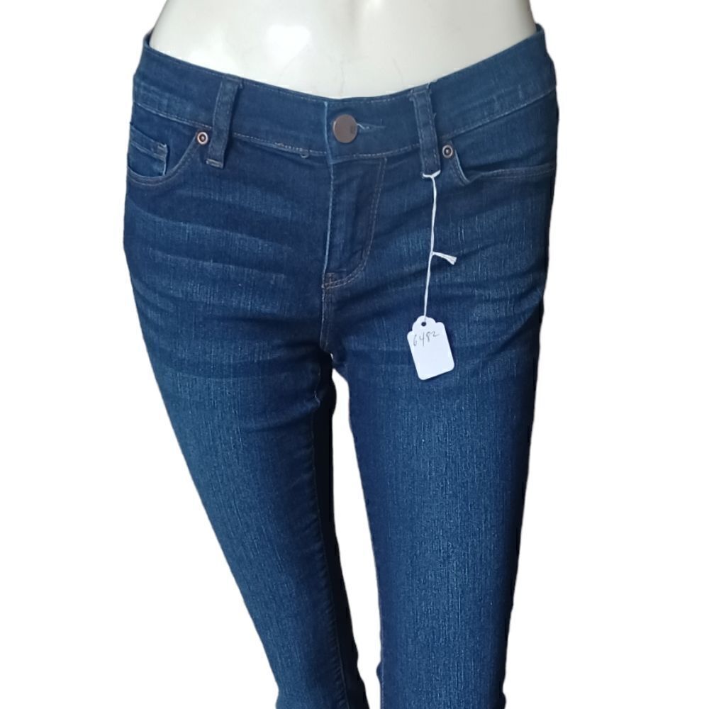 648239....Soho New York & Company Skinny Jeans Size 4, W27"  28"Inseam   7"Rise