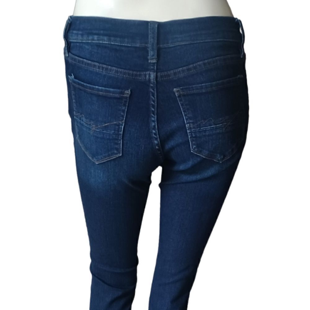 648239....Soho New York & Company Skinny Jeans Size 4, W27"  28"Inseam   7"Rise