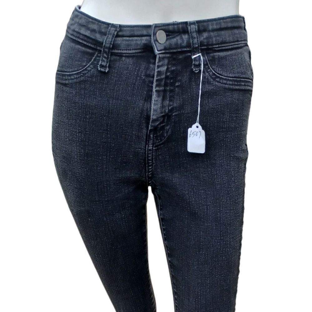 65079...Wild Fable Black Skinny Jeans Size 2/26R, W24"  27"Inseam  9"Rise
