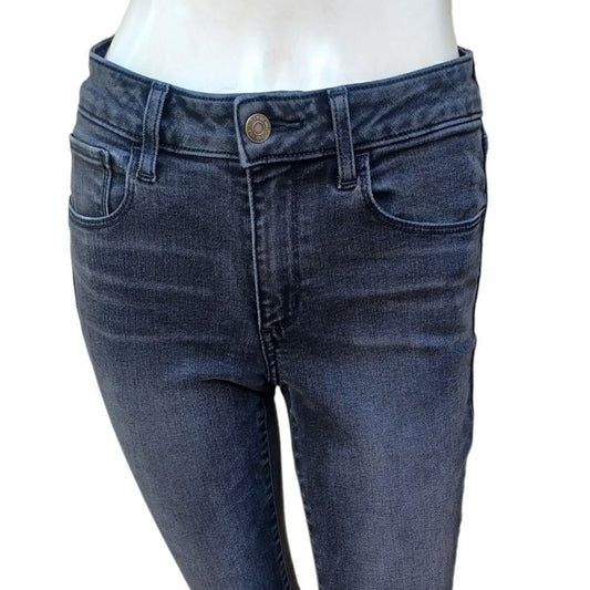 693825.....Gap Denim Jeggings Size 27/4P, 8" Rise