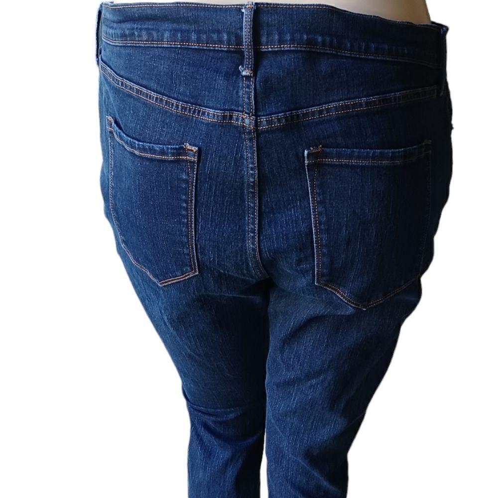 701825.....Old Navy Straight leg Jeans Size 16 Short, W36" 27"Inseam 11"Rise