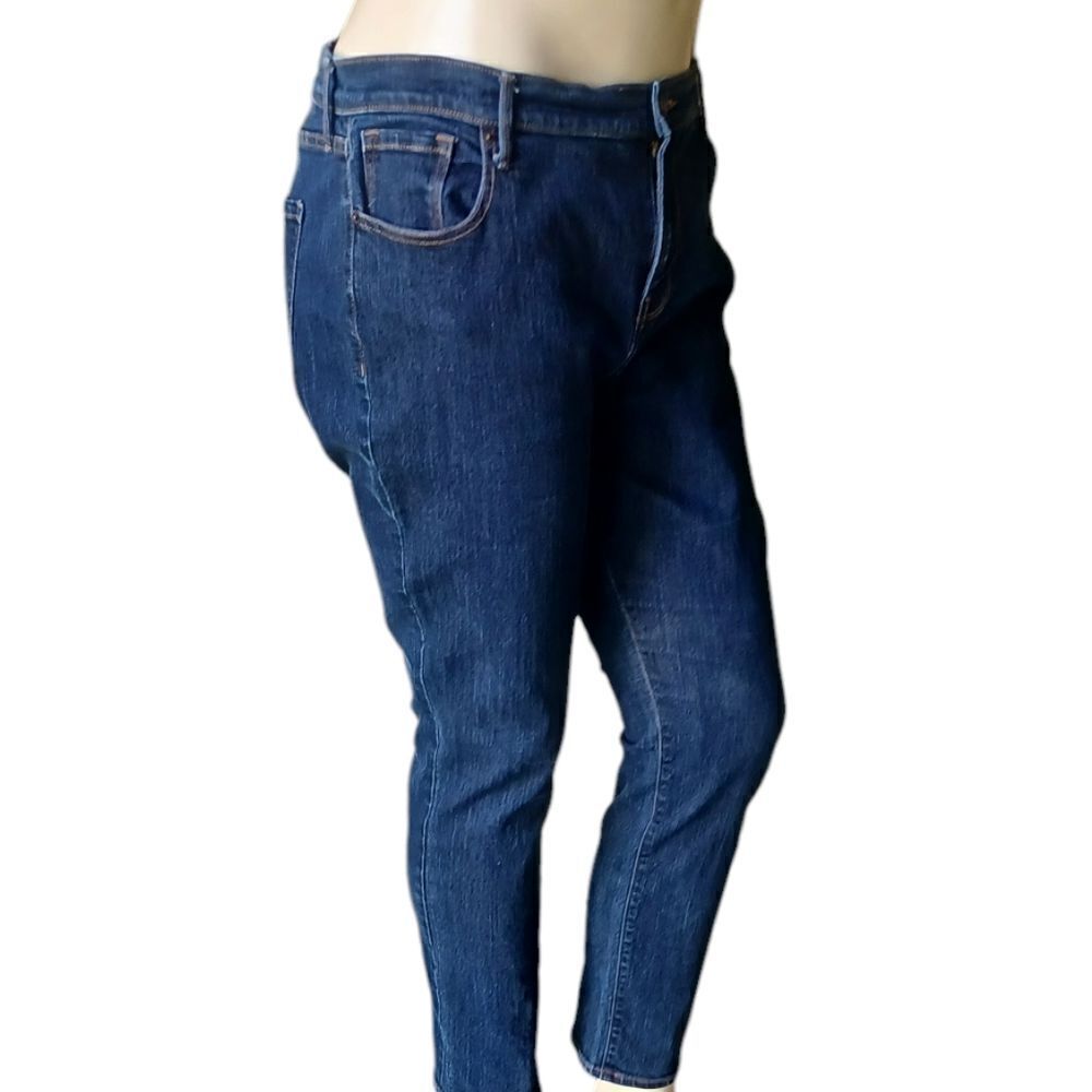 701825.....Old Navy Straight leg Jeans Size 16 Short, W36" 27"Inseam 11"Rise