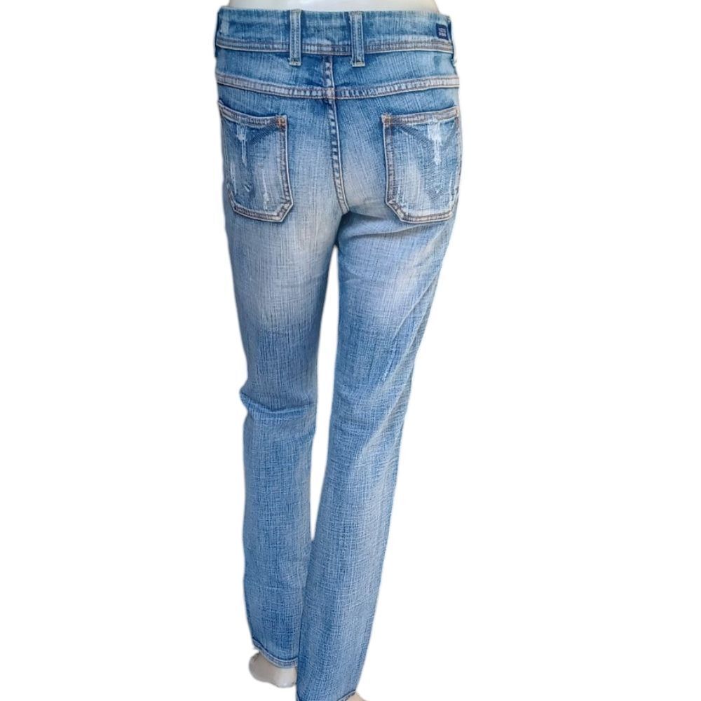 5082....Vigoss Studio Straight Leg Jeans Size W32", 31" Inseam 8 1/2" Rise
