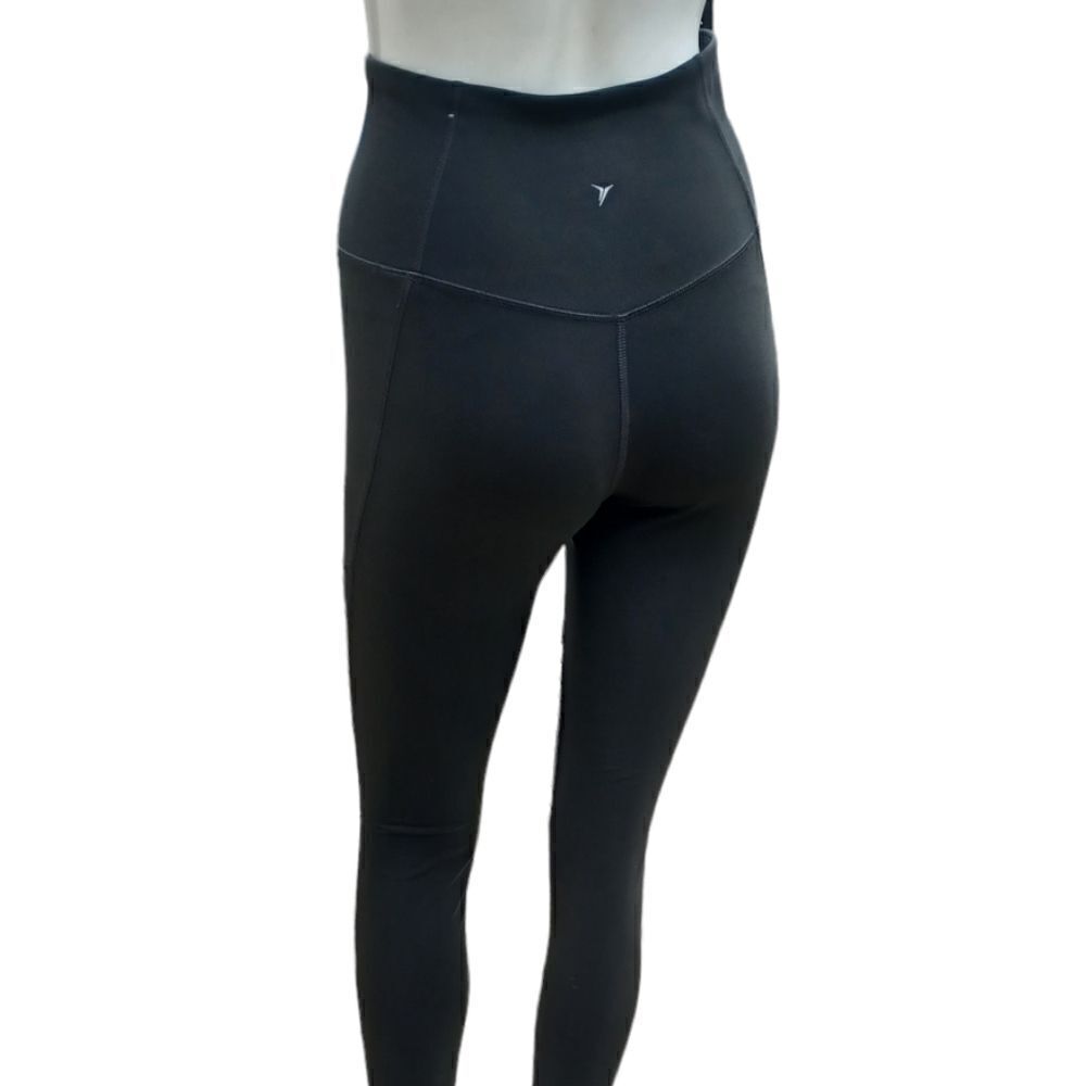 651143....Old Navy Active Wear Elevate Legging Size  Small Petite