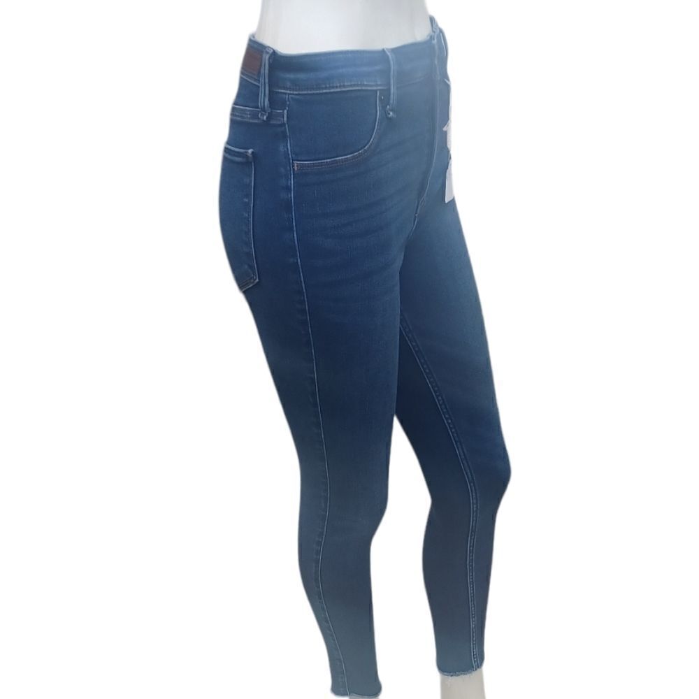 651025....Abercrombie & Fitch Skinny Jeans Size 28/6, 9"Rise