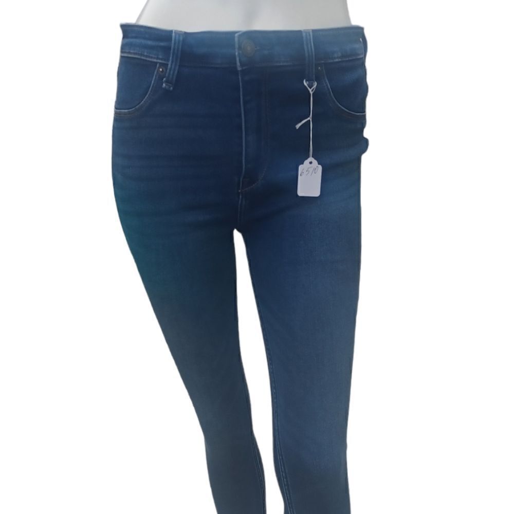 651025....Abercrombie & Fitch Skinny Jeans Size 28/6, 9"Rise