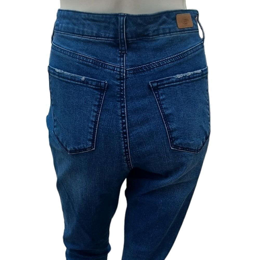 65364...Sofia Skinny Ankle Jeans Size 8, W28"  25"Inseam. 11"Rise