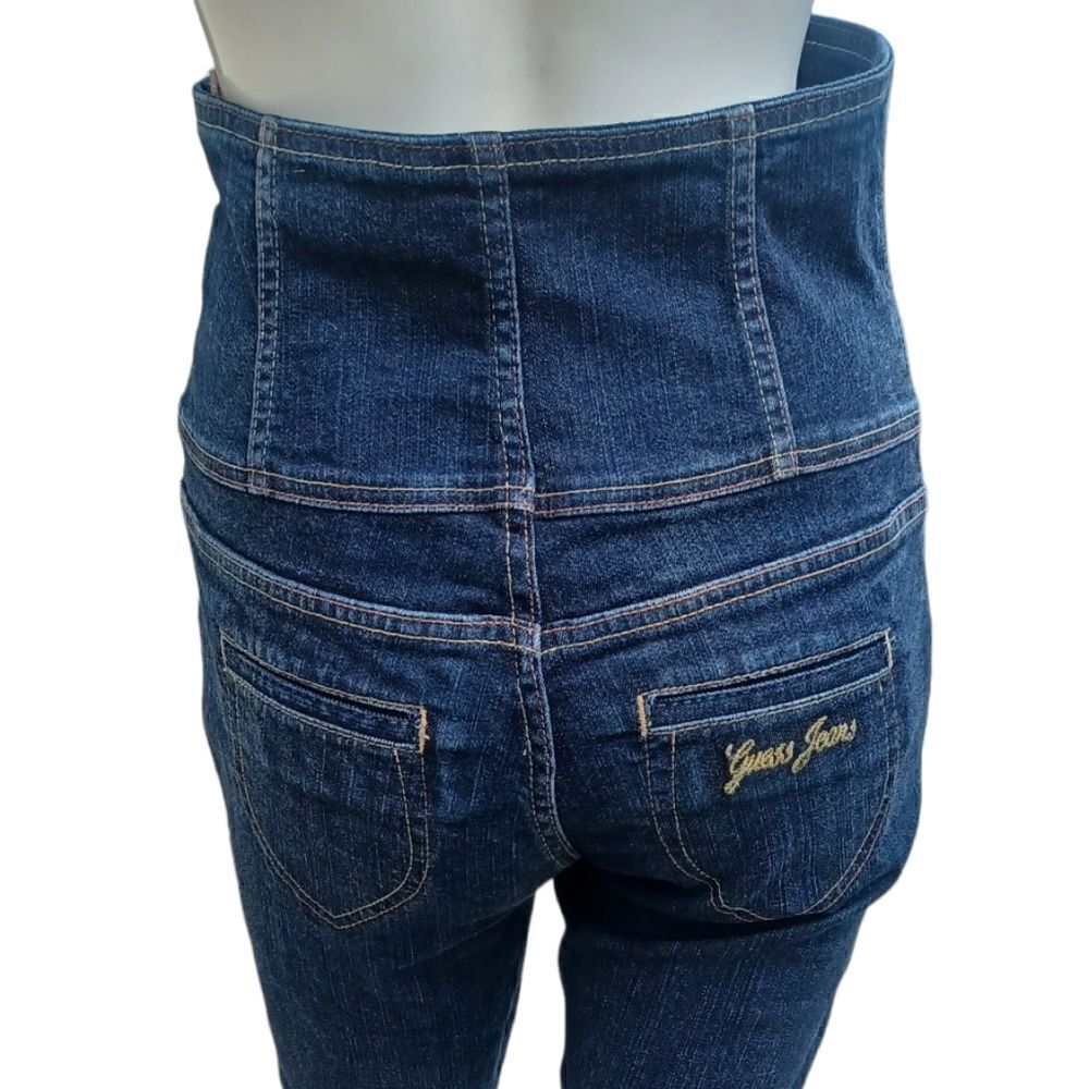 652324....Guess Jeans Skinny Style Size 28, 30"Inseam 6"Rise