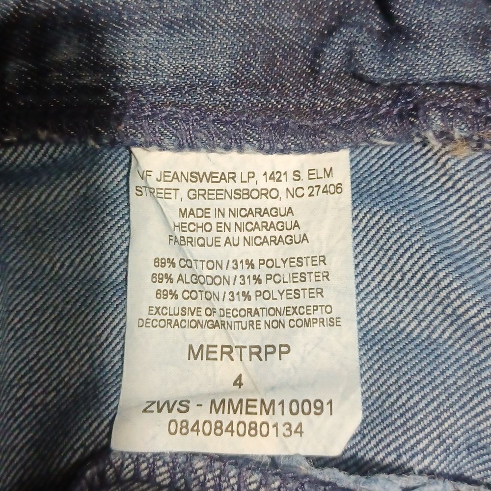 642622....Merona Bootcut Jeans Size 4, W30"  31"Inseam  9"Rise