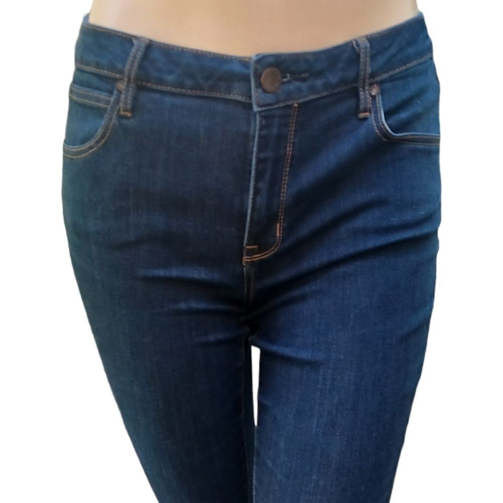 64323.....ana Skinny Jeans Size 31/12, 9" Rise