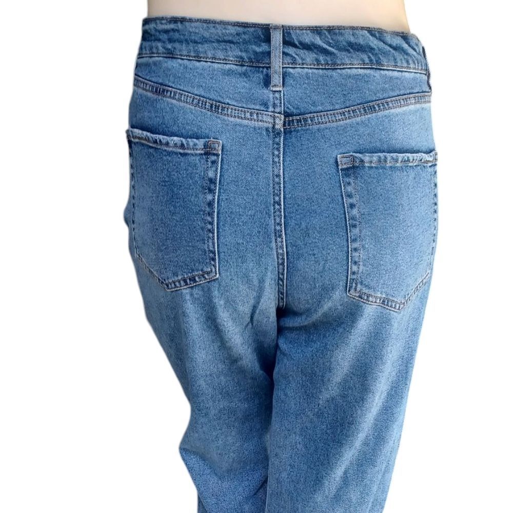 8178....Wild Fable Straight Leg Jeans Size 18, 25" Inseam, 12" Rise