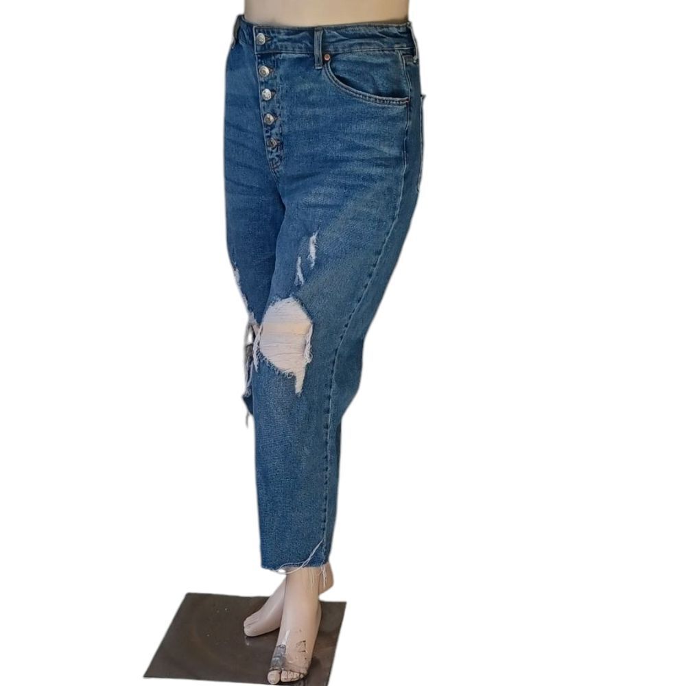 8178....Wild Fable Straight Leg Jeans Size 18, 25" Inseam, 12" Rise