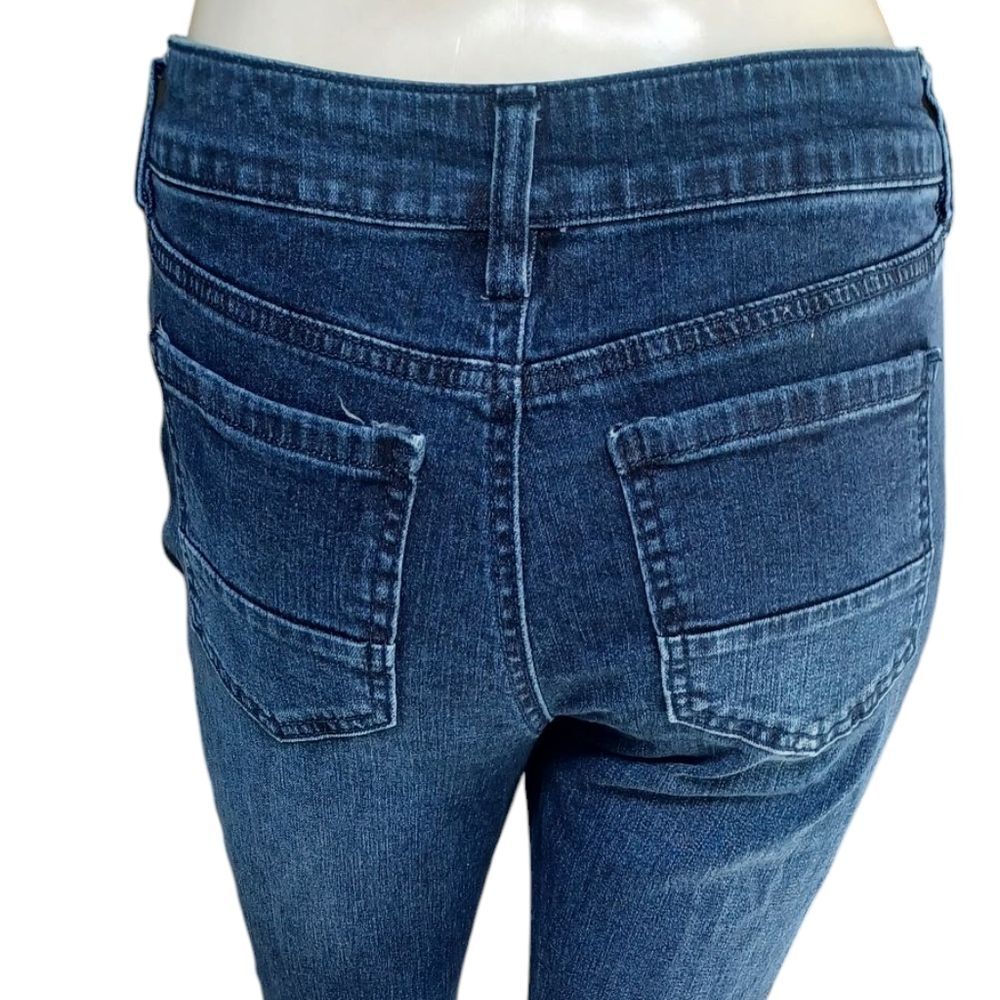 8176........Refuge Skinny Jeans Size W26"   25" Inseam, 8" Rise