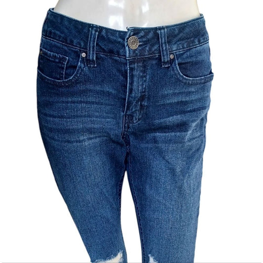 8176........Refuge Skinny Jeans Size W26"   25" Inseam, 8" Rise