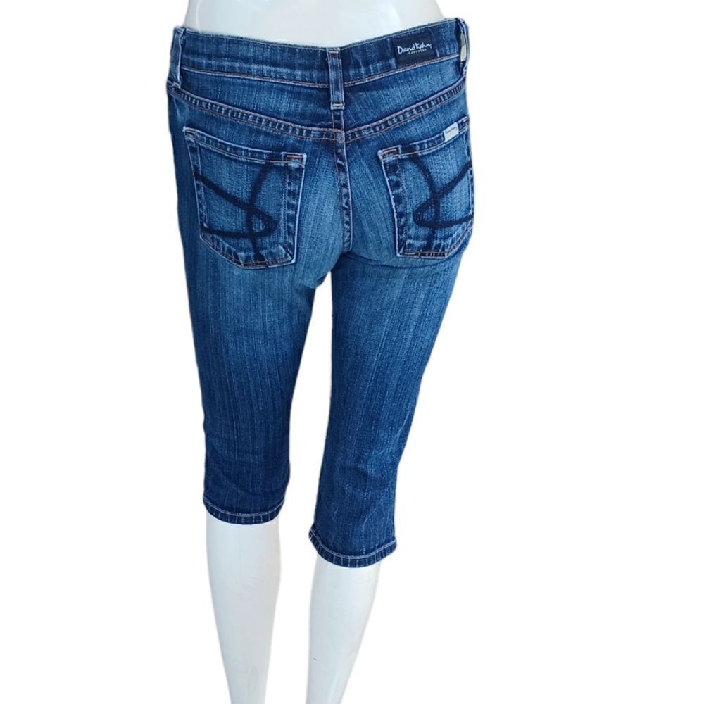 643022....David Kahn Capri Jeans Size 26, W28" 16"Inseam 7"Rise