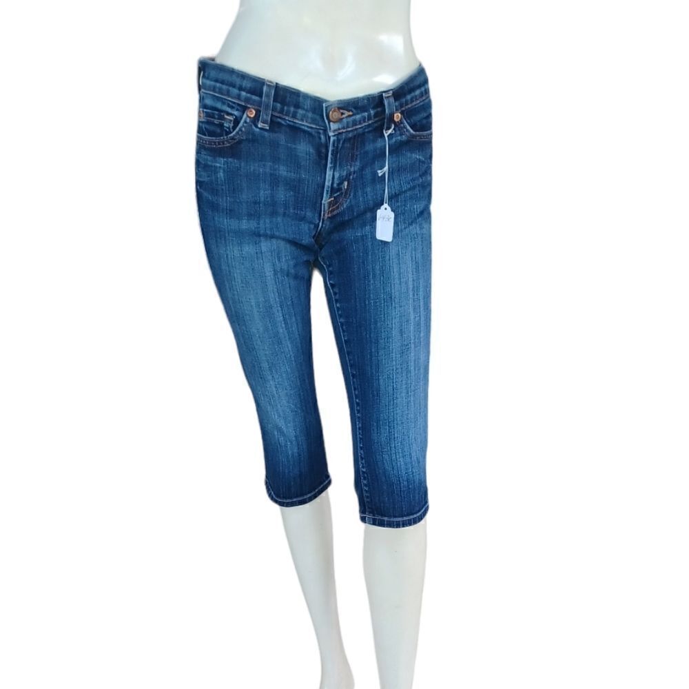 643022....David Kahn Capri Jeans Size 26, W28" 16"Inseam 7"Rise