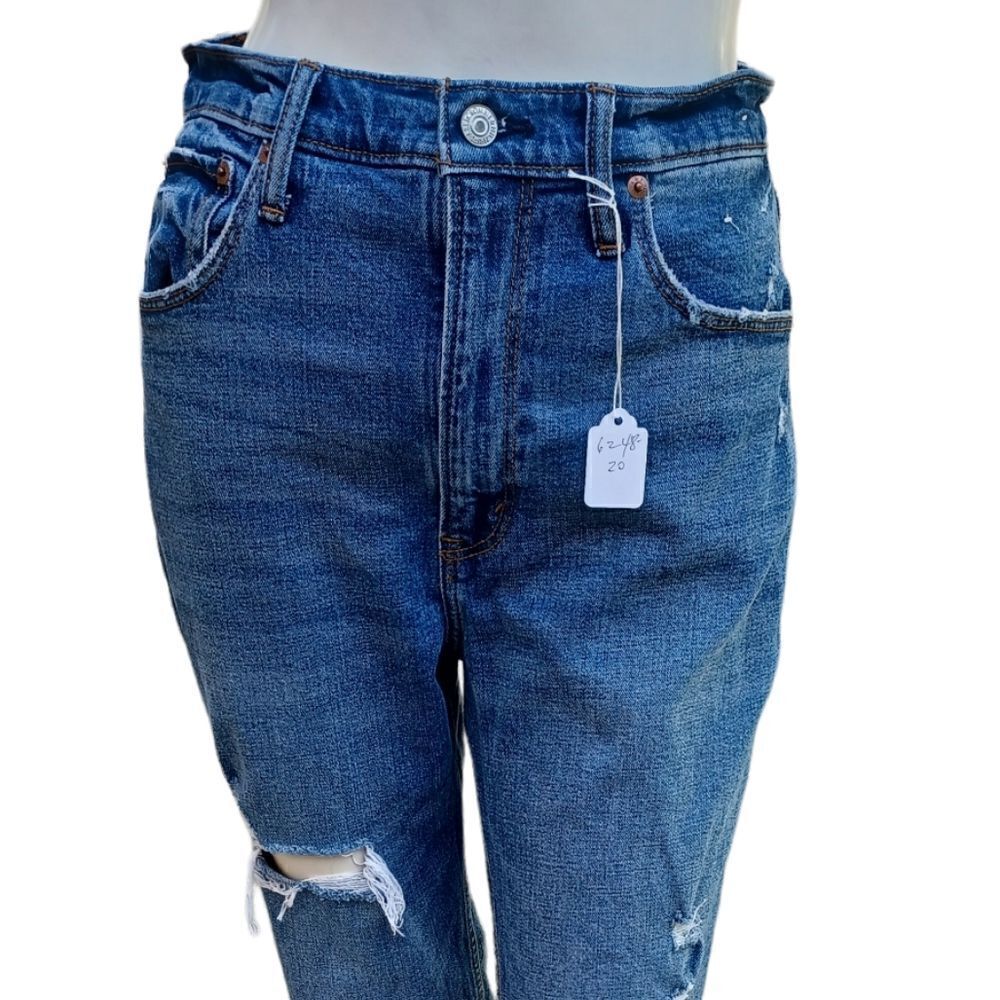 624820....Abercrombie & Fitch High-Rise Jeans Size 27/4R, 11"Rise