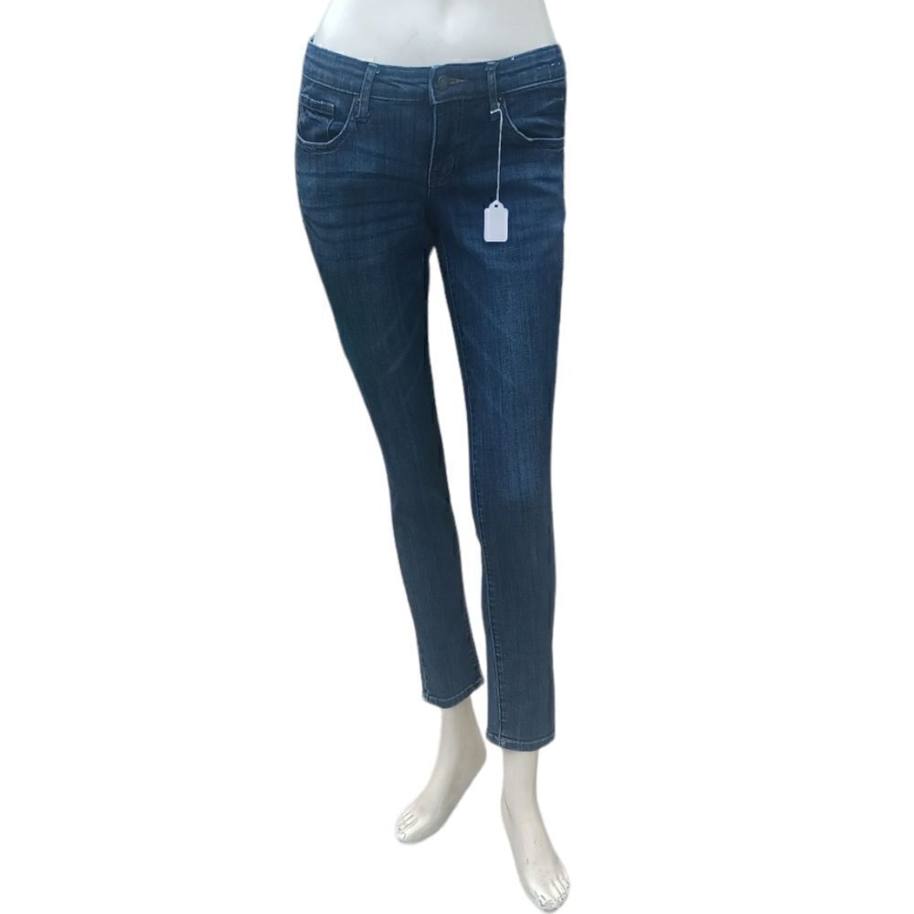 644436....Preowned Mossimo Skinny Jeans Size 4/27 SC, W28" 27"Inseam  7"Rise