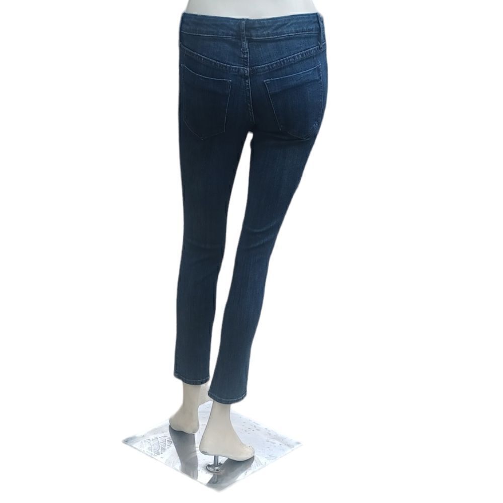 644436....Preowned Mossimo Skinny Jeans Size 4/27 SC, W28" 27"Inseam  7"Rise