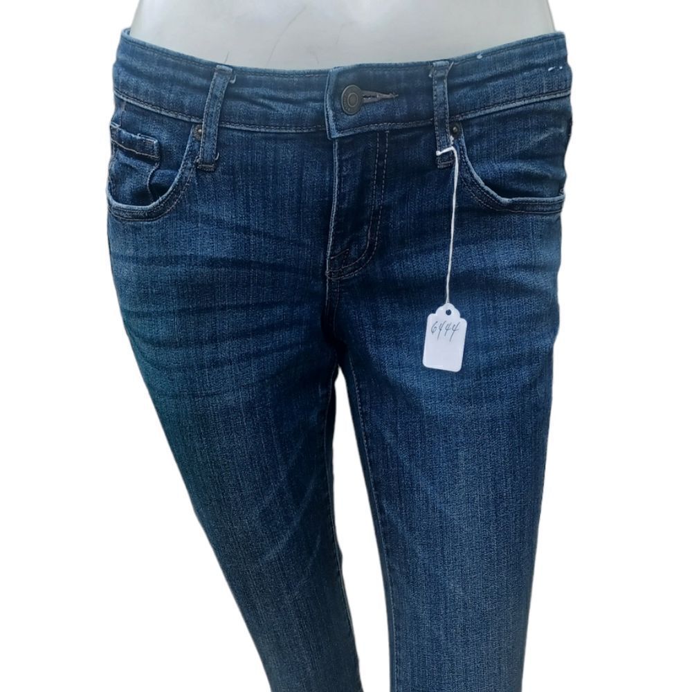 644436....Preowned Mossimo Skinny Jeans Size 4/27 SC, W28" 27"Inseam  7"Rise