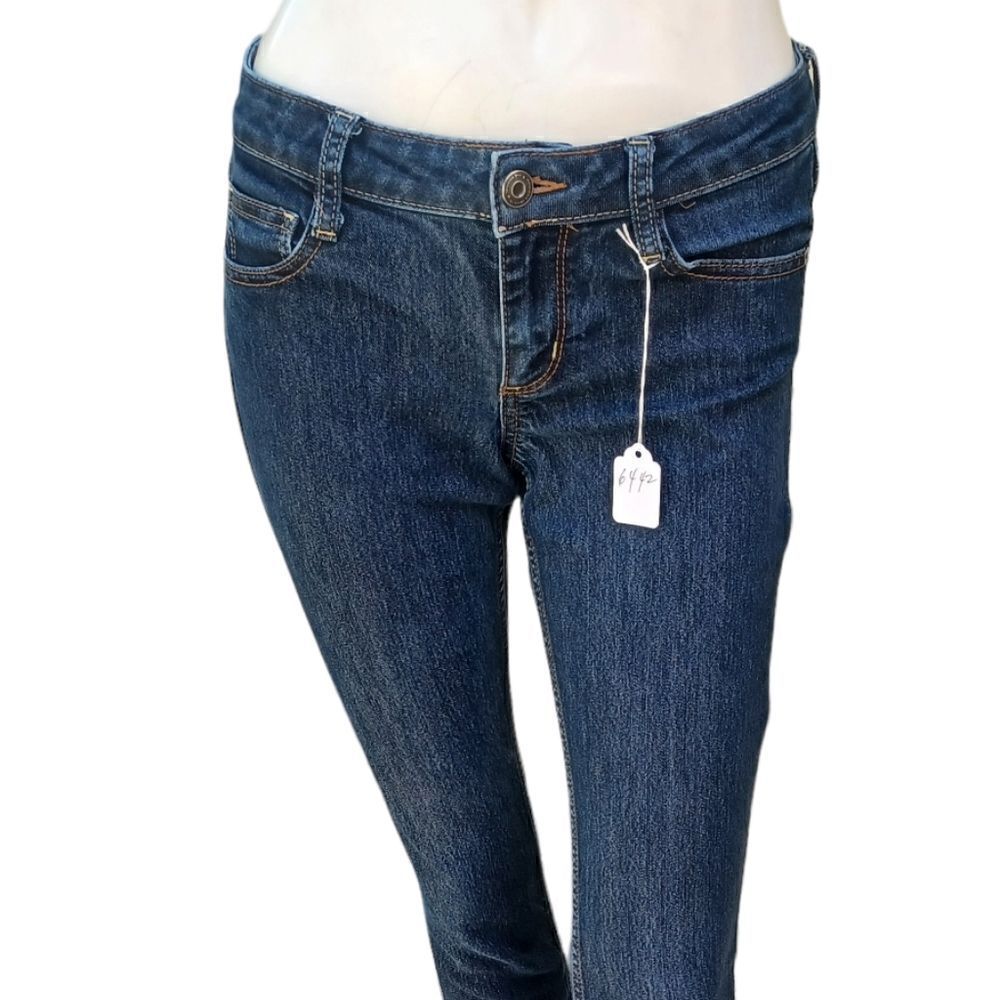 644236....Arizona Jean Company Size 5, W26" 29"Inseam 7"Rise