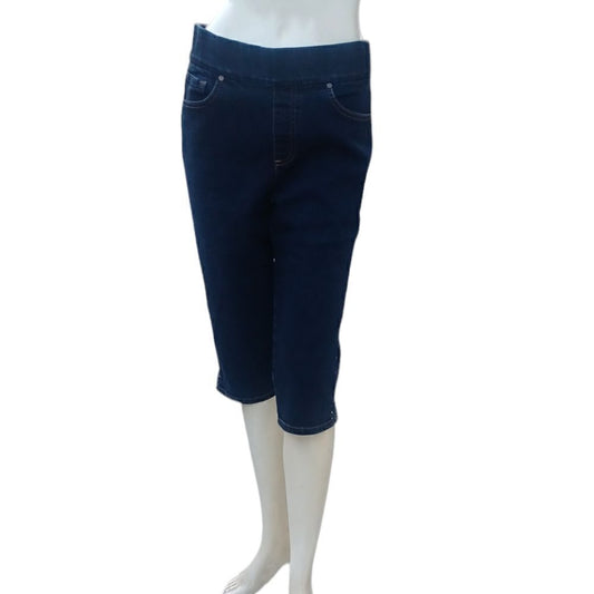 679016...Gloria Vanderbilt Pull-On Shorts Jeans Size 6, W28" 16"Inseam 10"Rise