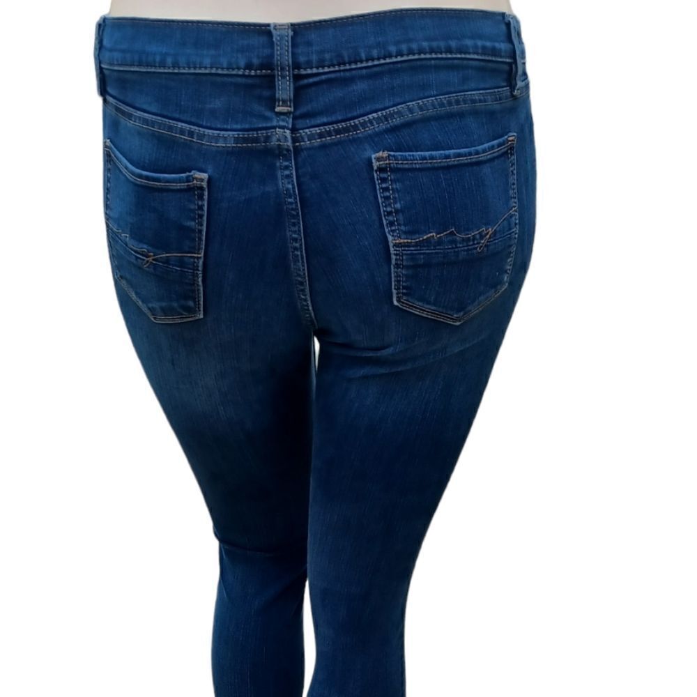 646817.....Soho Skinny Jeans Size 12, W30" 28"Inseam  8"Rise