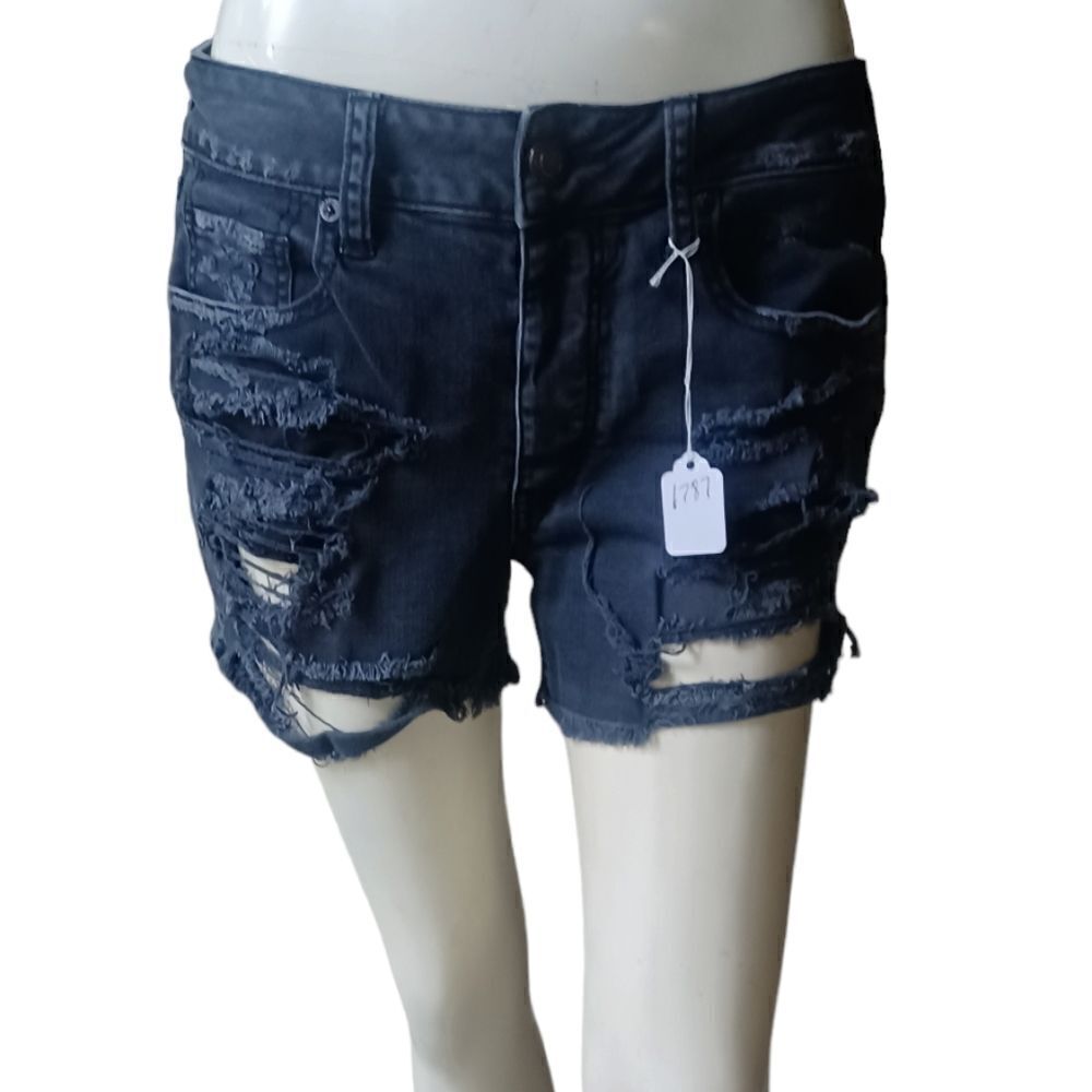 678711American Eagle Outfitters Black Jean Shorts Size 4, W30", 3"Inseam, 9"Rise
