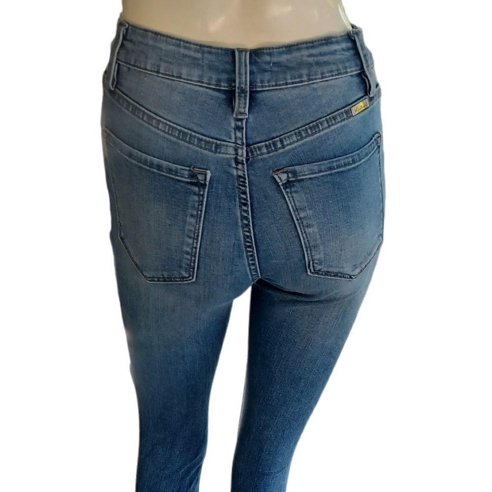 656540....Kancan Skinny Jeans Size 1/24, 28"Inseam 9"Rise