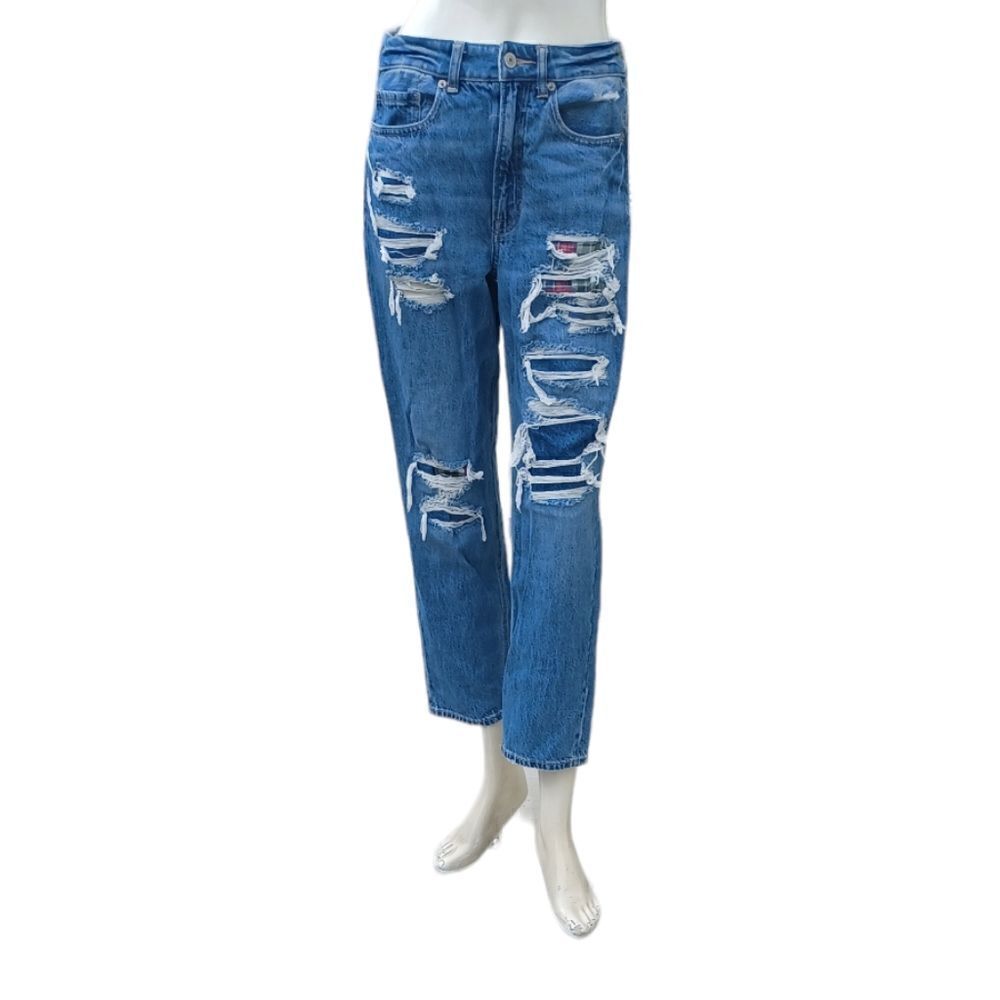 694340.....American Eagle Straight Leg Jeans 6 Short, 26"W, 24"Inseam, 10"Rise