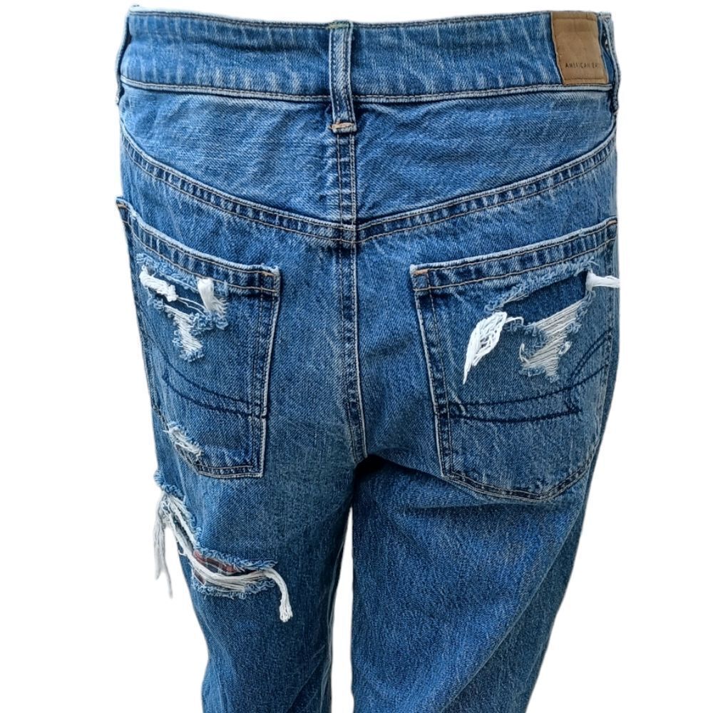 694340.....American Eagle Straight Leg Jeans 6 Short, 26"W, 24"Inseam, 10"Rise