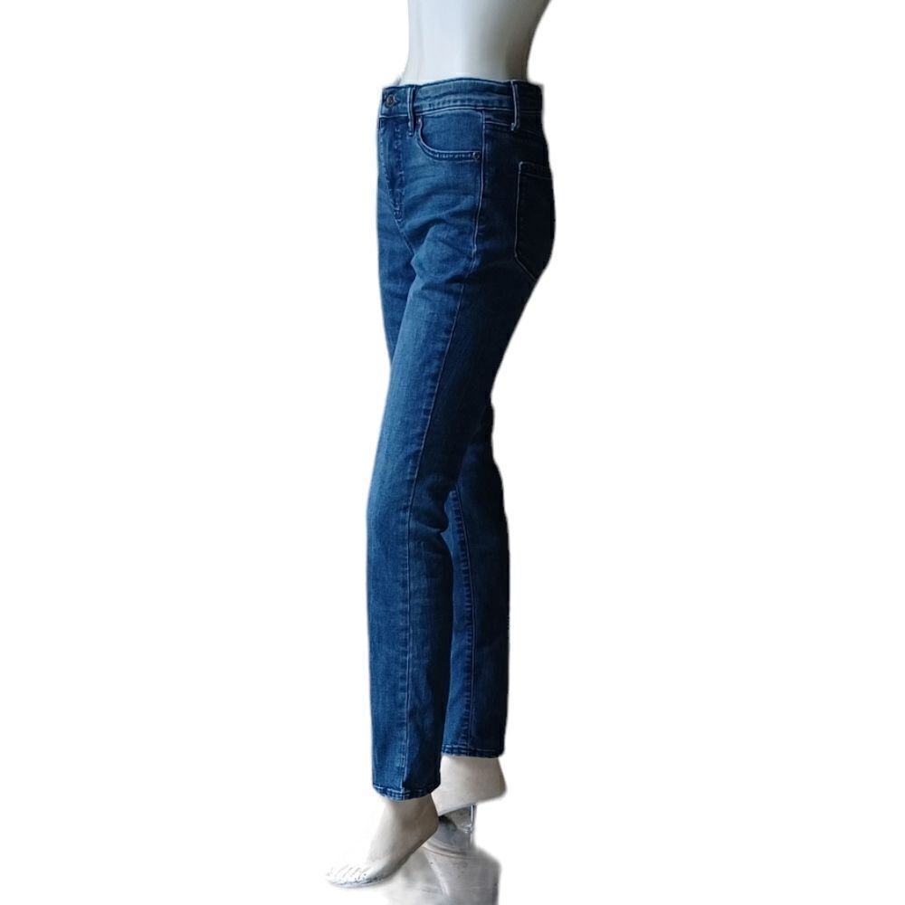 100227....Sofia Jeans Size 6, W28" 29"Inseam  10"Rise