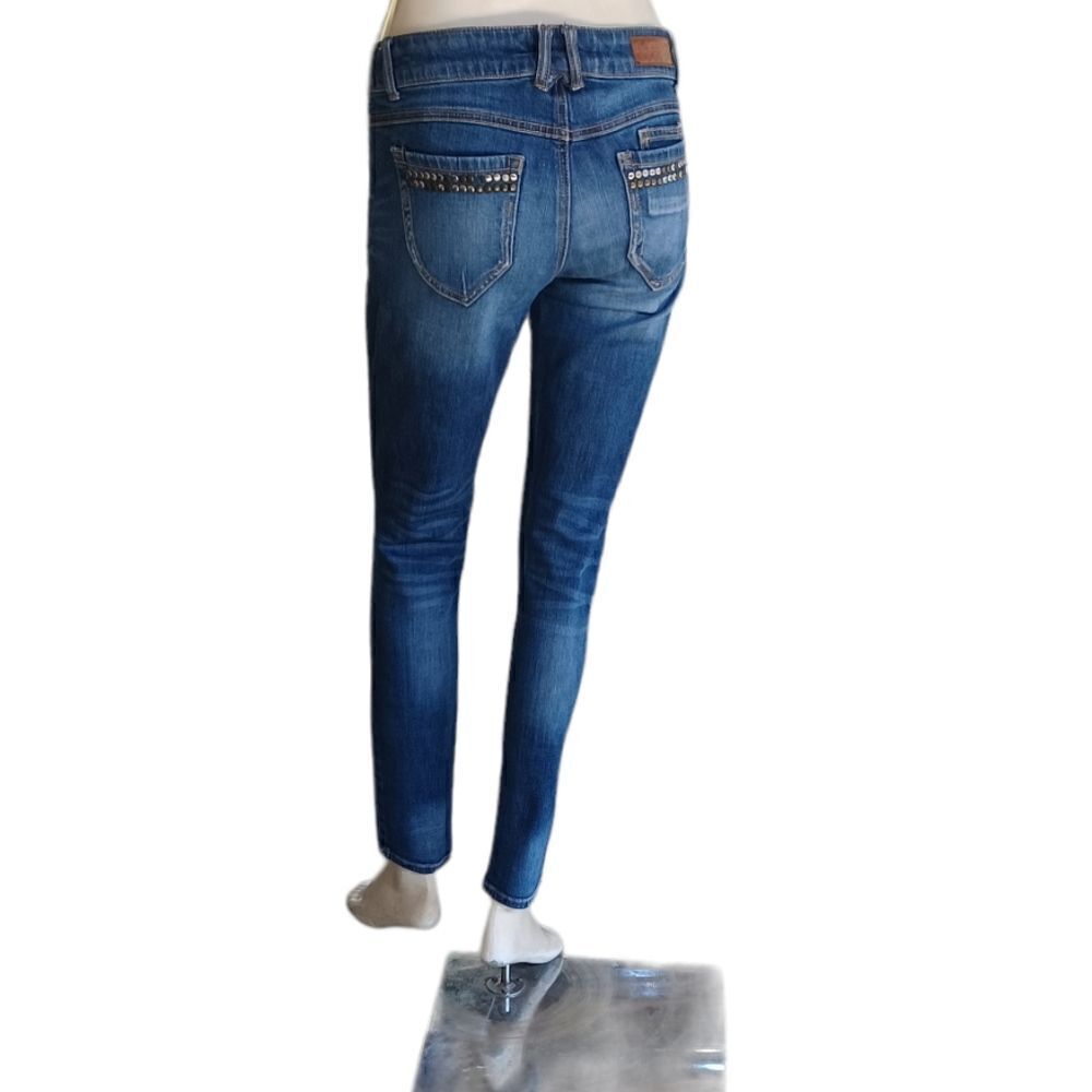 654540....Jolt Skinny Jeans Size 5, W29" 29"Inseam  8"Rise