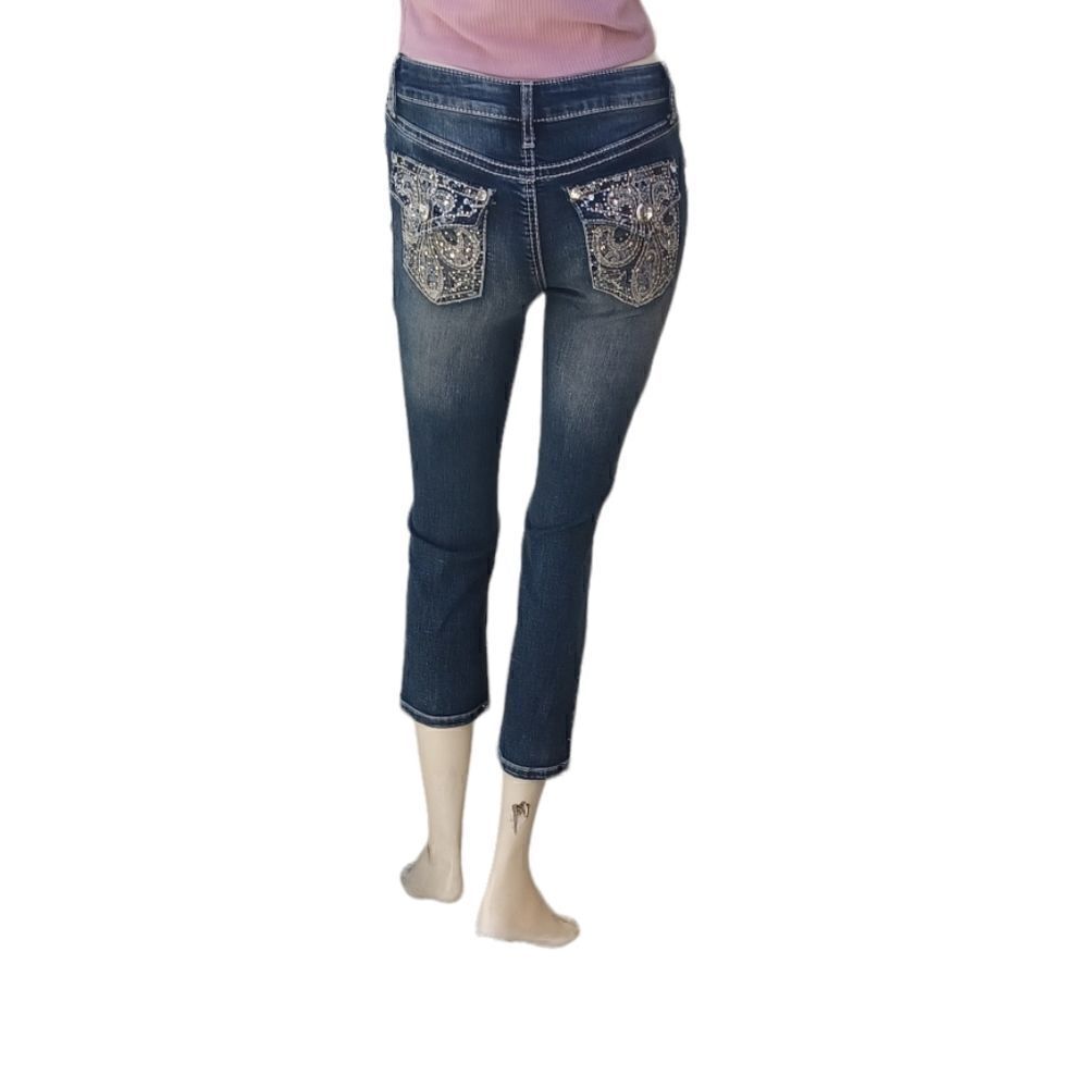 656840....Apt.9 Capri Jeans Size 0, 24" Waist 22" Inseam 7" Rise