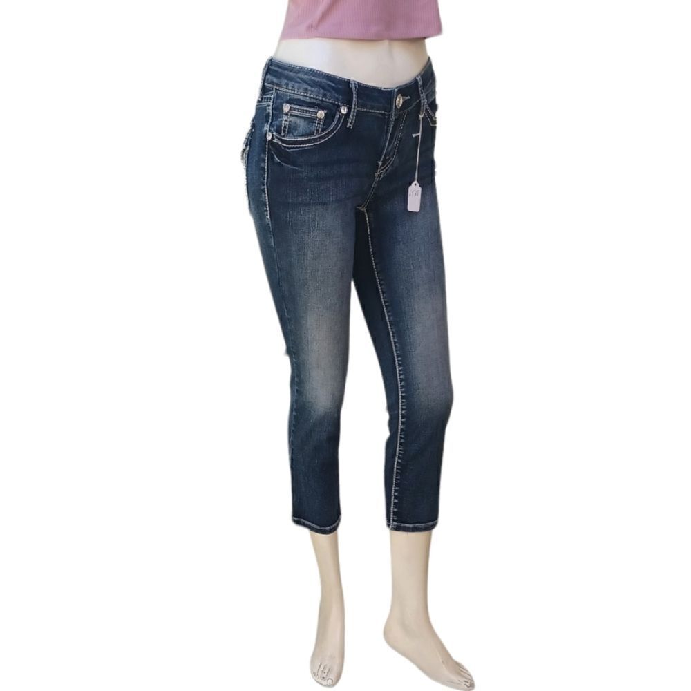 656840....Apt.9 Capri Jeans Size 0, 24" Waist 22" Inseam 7" Rise