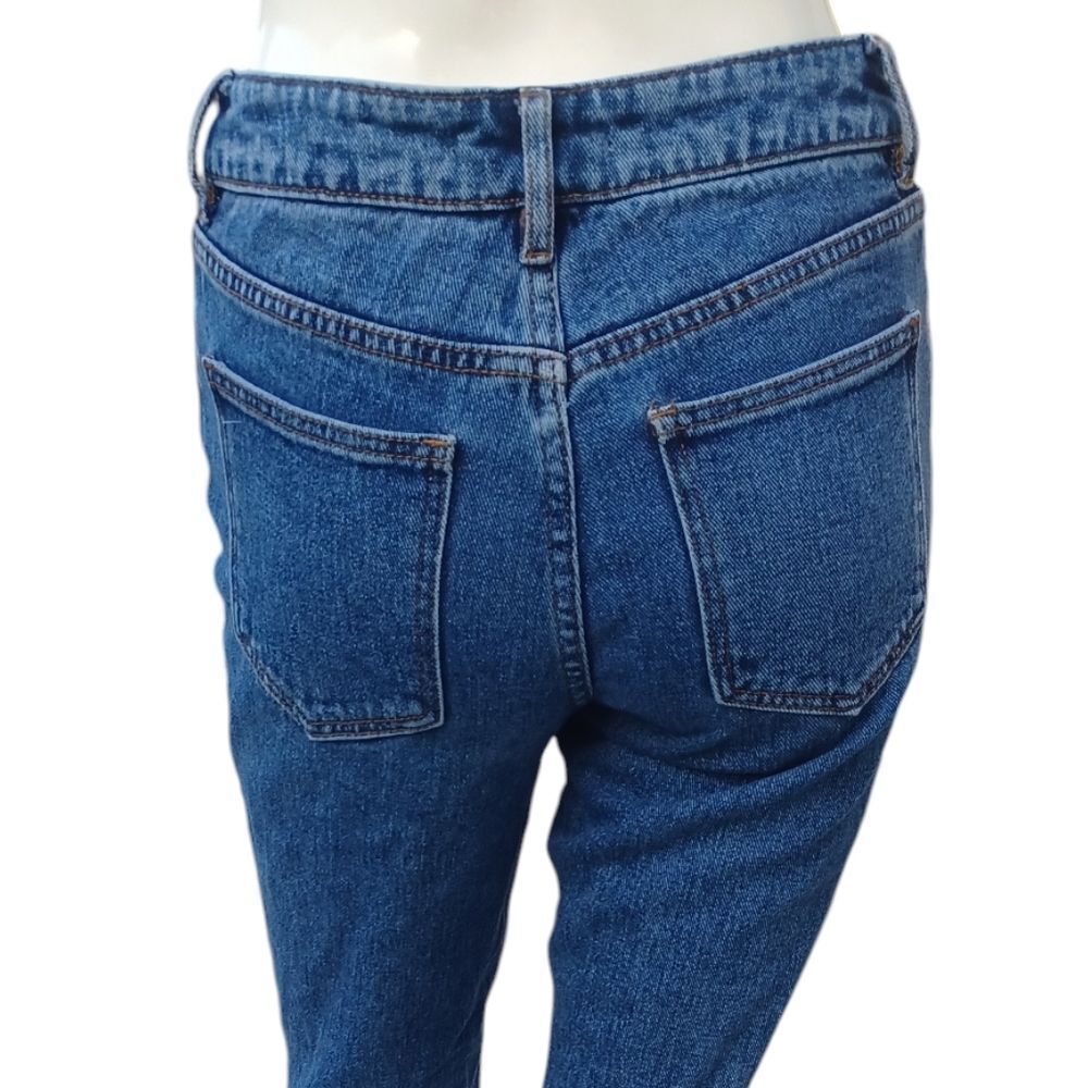 8130...Pacsun Straight leg Mom Jeans Size 23, W23"  25"Inseam 9"Rise