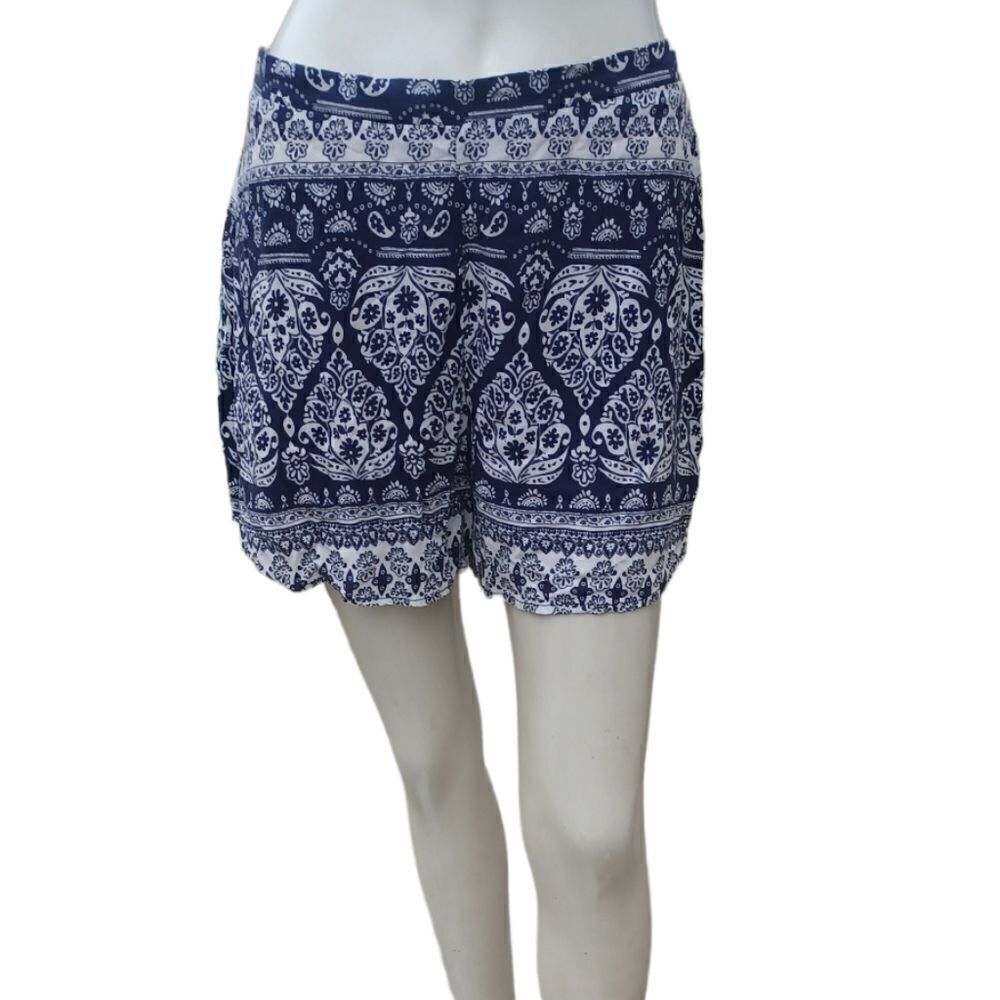 657834...Mudd Floral & Paisley Print Pull-On Shorts Size L