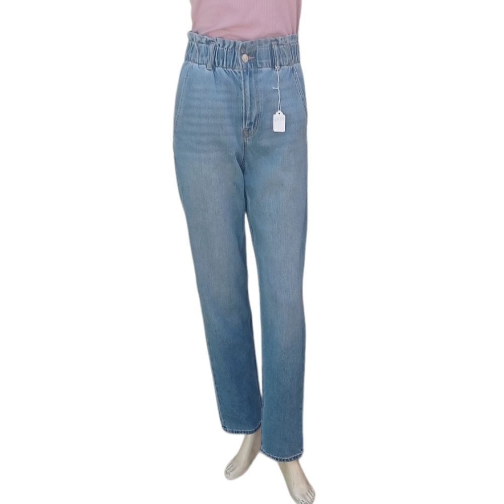 657234...American Eagle Straight Leg Jeans Size 2, W24", 29" Inseam 11" Rise