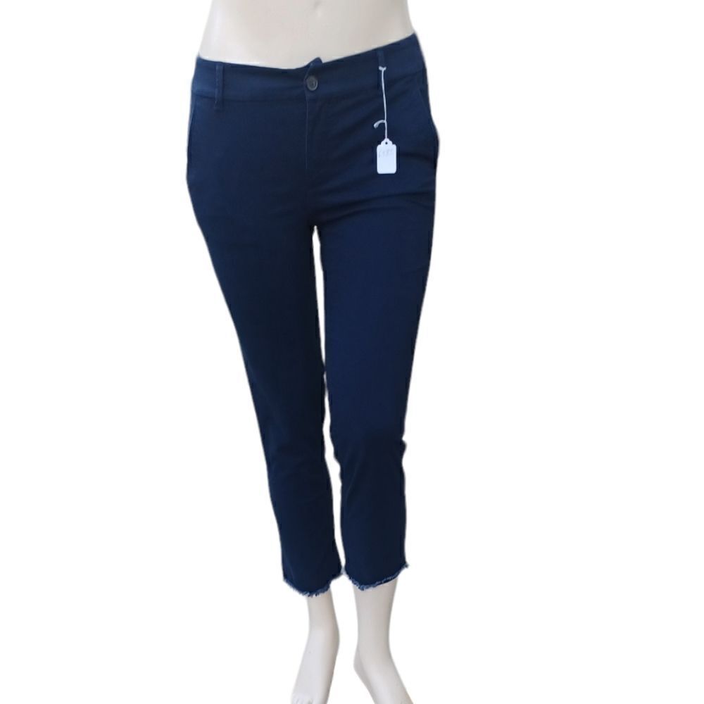 662511...Universal Thread Crop Jeans 16/33S,  11" Rise
