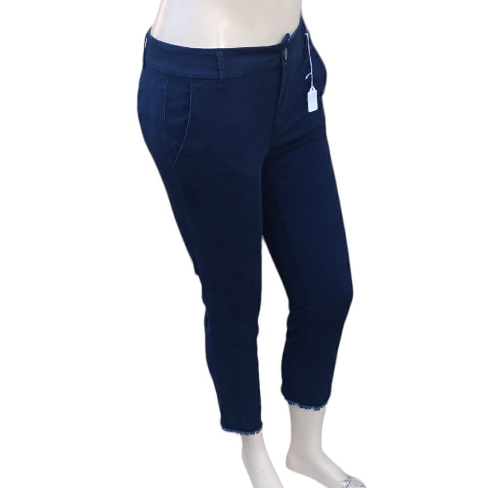 662511...Universal Thread Crop Jeans 16/33S,  11" Rise