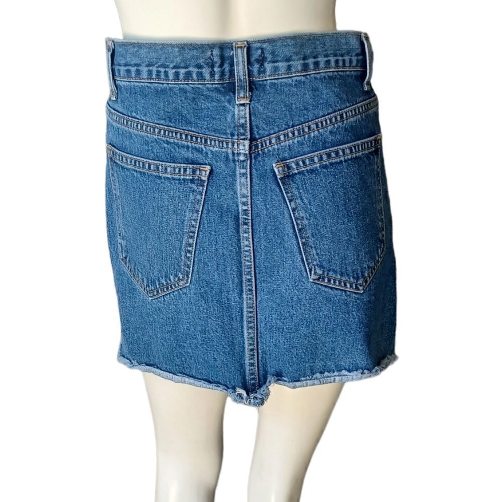 655134....Forever21 Jean Skirt Size 25