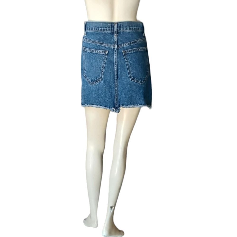 655134....Forever21 Jean Skirt Size 25